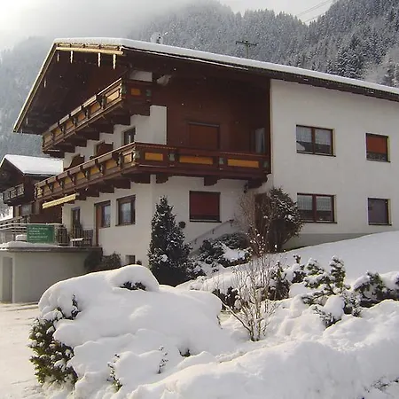 Gaestehaus Emberger 아파트